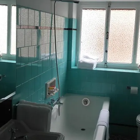 Roure Apartment *